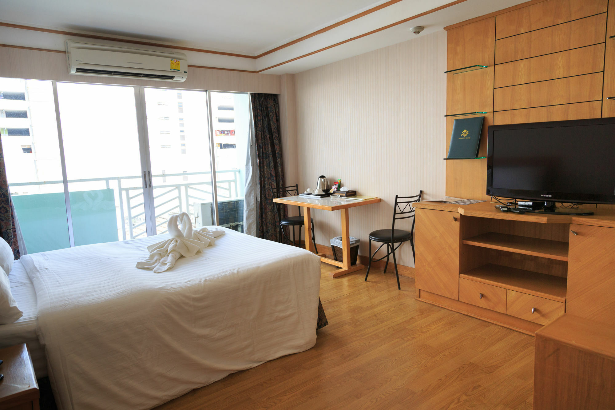 Roseate Ratchada Lejlighedshotel Bangkok Eksteriør billede